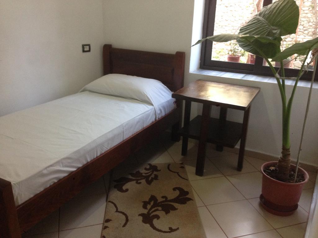 Eco Garten Guest House Shkodër Стая снимка